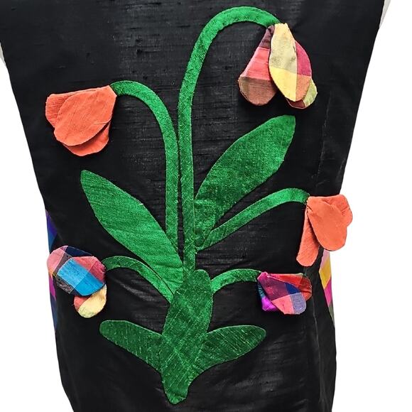 Handcrafted Women's Artistic Multicolor Plaid and Floral 3 Button Vest Size S/M - Picture 7 of 7